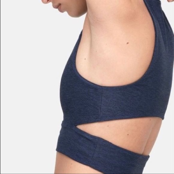 Outdoor Voices Slashback Crop Top - Picture 6 of 7